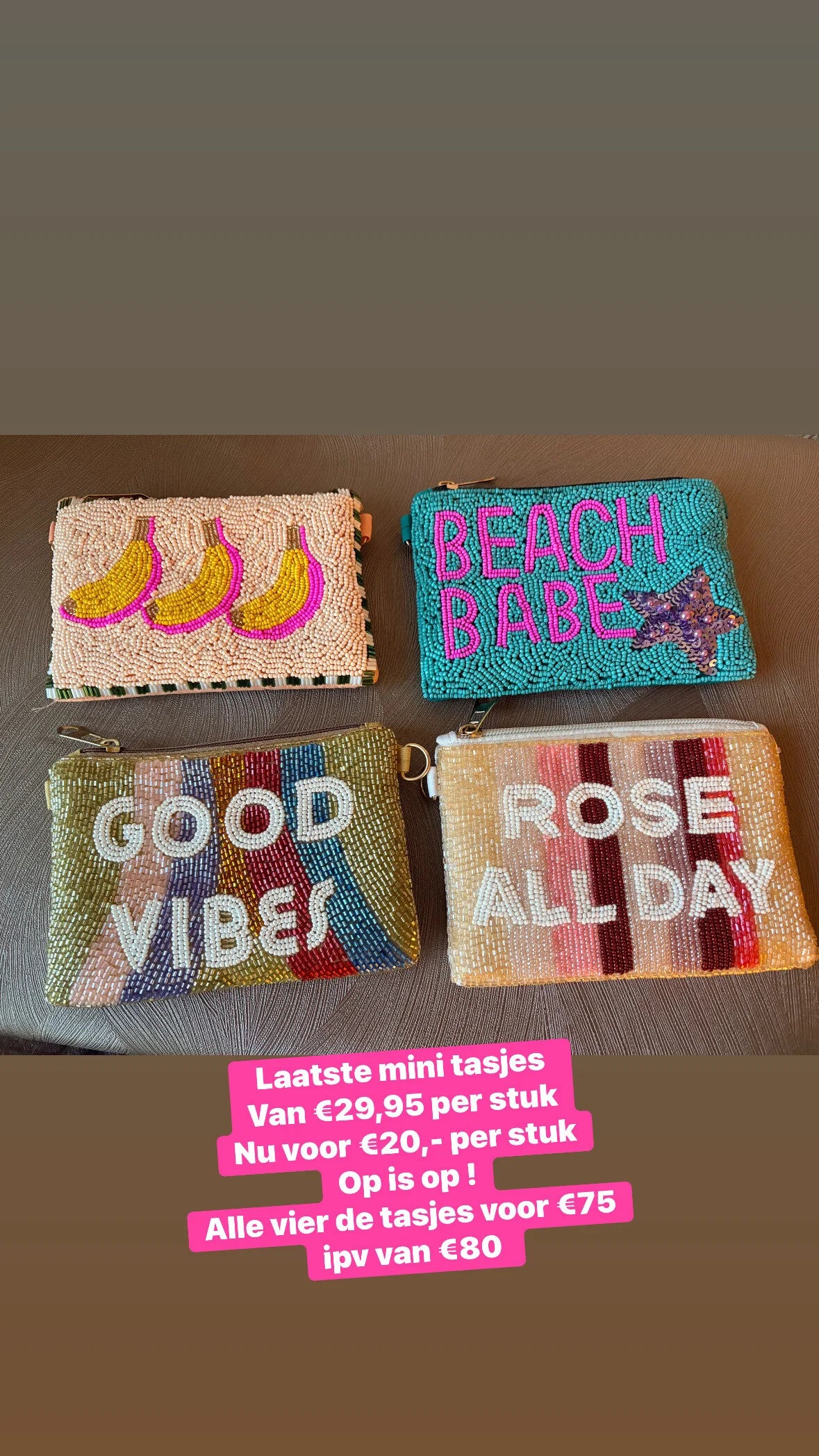 Kleine tasjes/portomonee's met kraaltjes div soorten