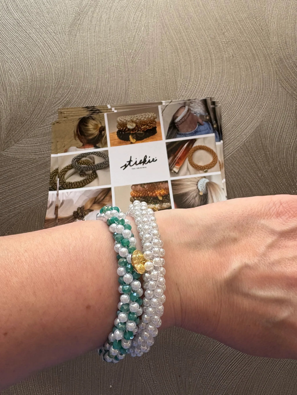 Stiekie Green Pearl