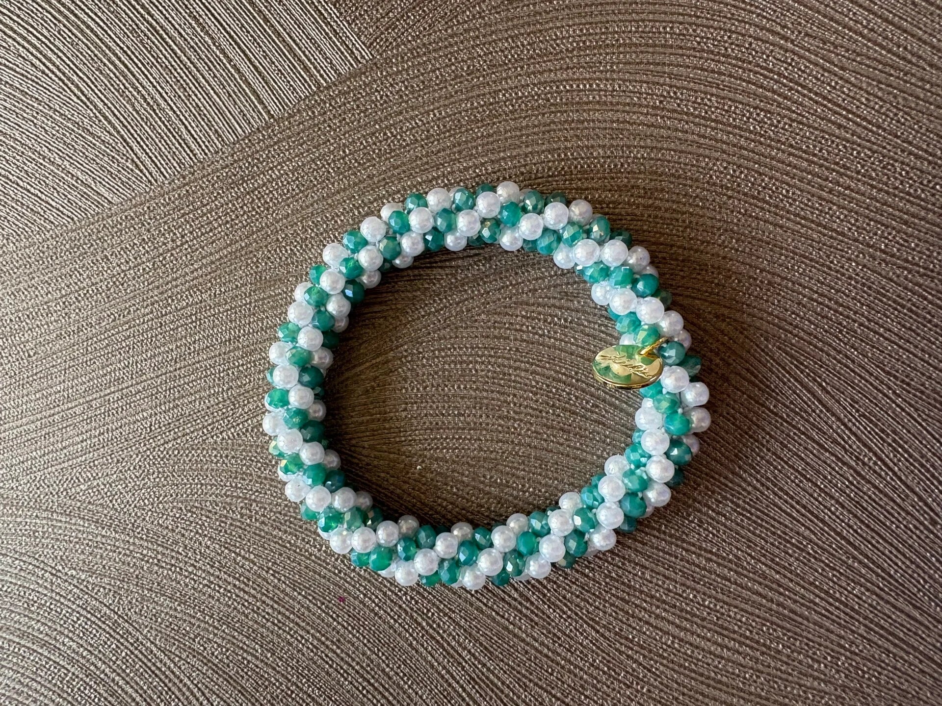 Stiekie Green Pearl